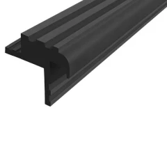 Закладной противоскользящий профиль 