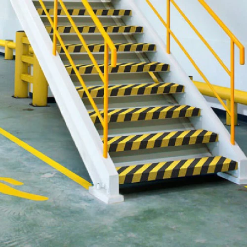 Противоскользящая сигнальная абразивная лента Antislip Systems 50 мм, 18.3 м чёрно-жёлтая