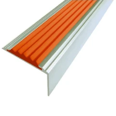 Противоскользящий алюминиевый угол Стандарт 2 м 38х5,5х20 мм оранжевый