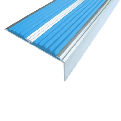 Противоскользящий алюминиевый угол-порог с двумя вставками 70х5,5х22,5 мм 1 м голубой