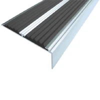 Противоскользящий алюминиевый самоклеящийся угол-порог с двумя вставками 70х5,5х22,5 мм, 1,35 м чёрн