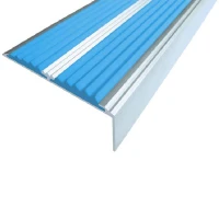 Противоскользящий алюминиевый самоклеящийся угол-порог с двумя вставками 70х5,5х22,5 мм, 1,35 м голу