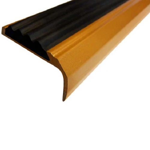 Противоскользящий алюминиевый окрашенный накладной угол-порог 42х7х16 мм 2 м золото