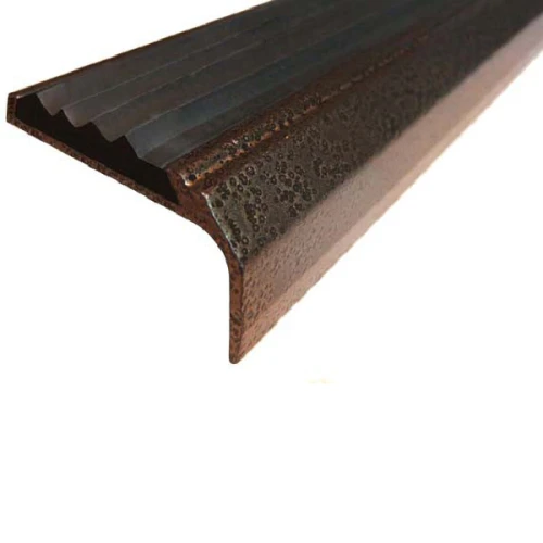 Противоскользящий алюминиевый окрашенный накладной угол-порог 42х7х16 мм 1 м медь