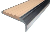 Противоскользящий алюминиевый накладной угол-порог 42х7х16 мм 2 м бежевый