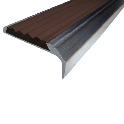 Противоскользящий алюминиевый накладной угол-порог 42х7х16 мм 1,35 м тёмно-коричневый