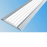 Противоскользящая алюминиевая самоклеящаяся полоса Стандарт 40 мм 2,7 м белый