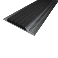 Противоскользящая алюминиевая накладная полоса 46х6,8 мм 1 м чёрный