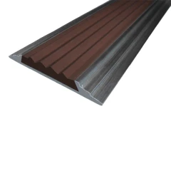 Противоскользящая алюминиевая накладная полоса 46х6,8 мм 1 м тёмно-коричневый