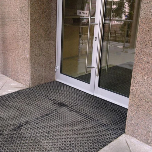 Грязезащитный резиновый коврик Компос 1200x800х16 мм черный