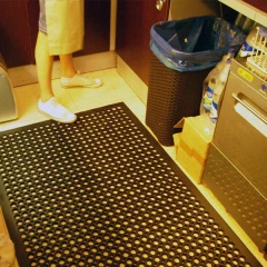 Грязезащитный резиновый мат для ресторанов 915х915х12 мм черный