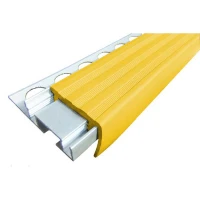 Закладной противоскользящий алюминиевый профиль ALPB 2,7 м 32 мм/20 мм желтый