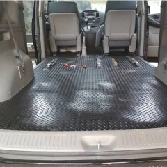 Рулонное резиновое покрытие 3-3,5 мм, 1,2х5 м, Ёлочка, чёрный