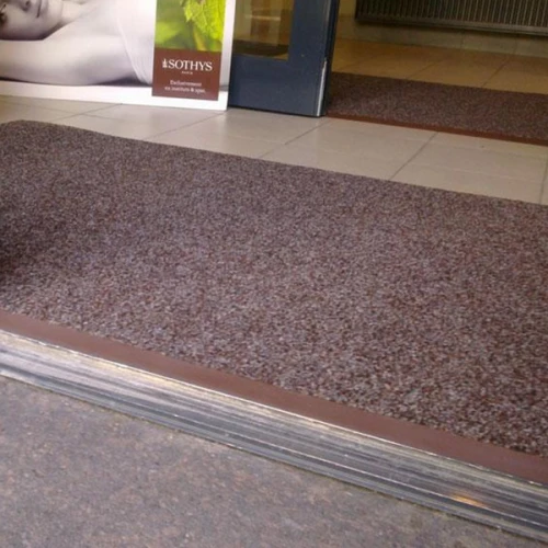 Грязезащитный ворсовый коврик Цикада 13 мм коричневый