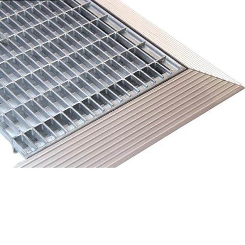 Стальная грязезащитная решетка из прессованного настила 33х11/30х2 Zn, 600х1000 мм