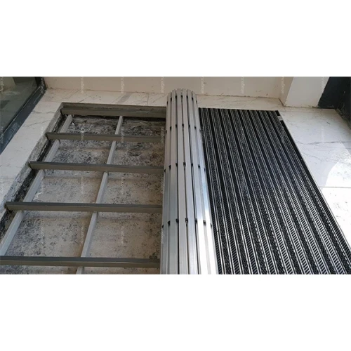 Придверная грязезащитная решетка Алса щетка+текстиль