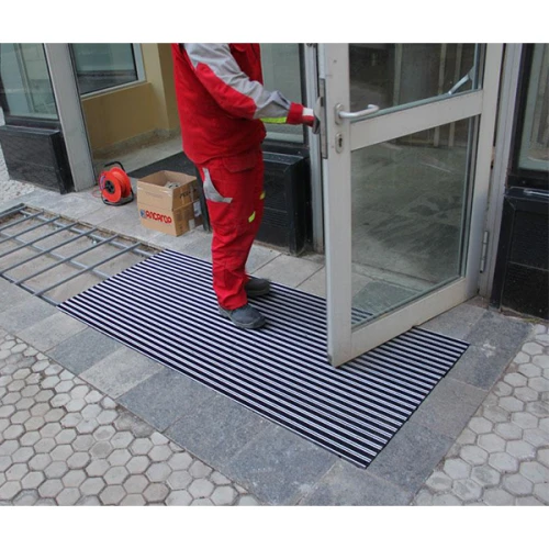 Придверная грязезащитная решетка Алса щетка