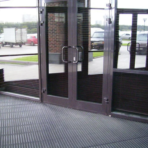 Придверная грязезащитная решетка Алса резина