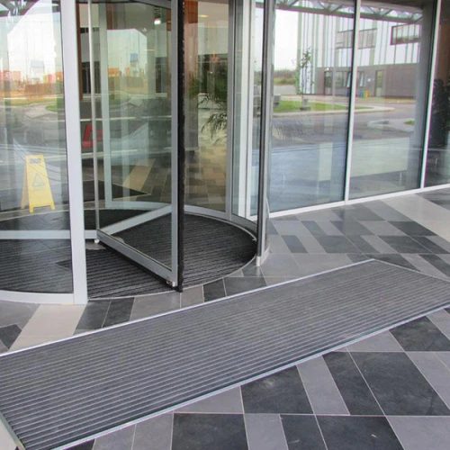 Придверная грязезащитная решетка Алса резина