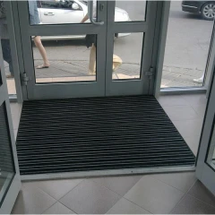 Придверная грязезащитная решетка Сити щетка+резина