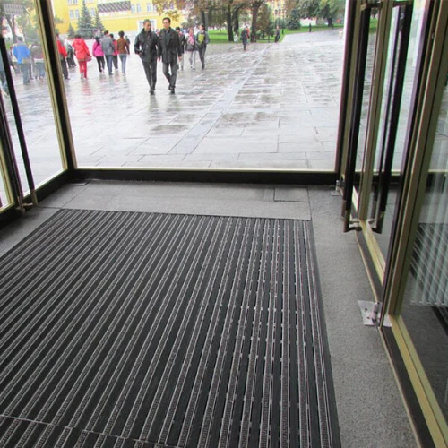 Придверная грязезащитная решетка Сити щетка+резина