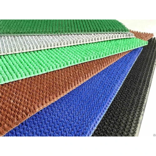 Грязезащитное рулонное щетинистое покрытие Газон 15000х900х16мм черный