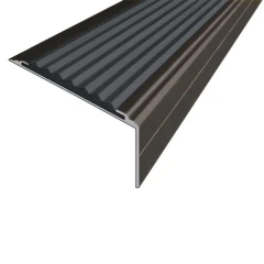 Противоскользящий анодированный алюминиевый угол-порог Премиум 50х7х26 мм 1,0 м черный