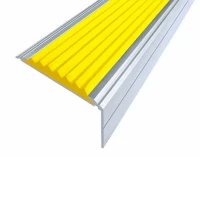 Противоскользящий анодированный алюминиевый угол-порог Премиум 50х7х26 мм 1,0 м желтый
