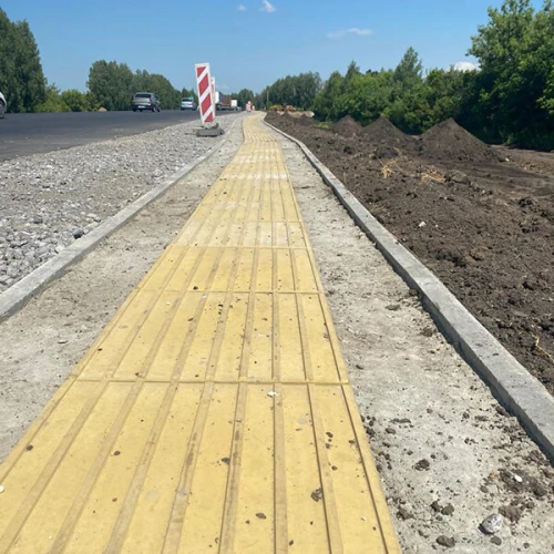 Бетонная тактильная плитка Линейный конус 300x300x30 мм