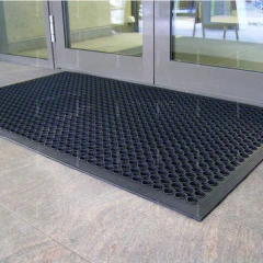 Грязезащитный резиновый мат для гостиниц 1520х910х14 мм черный