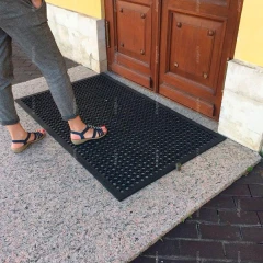 Грязезащитный резиновый мат для гостиниц 1520х910х14 мм черный