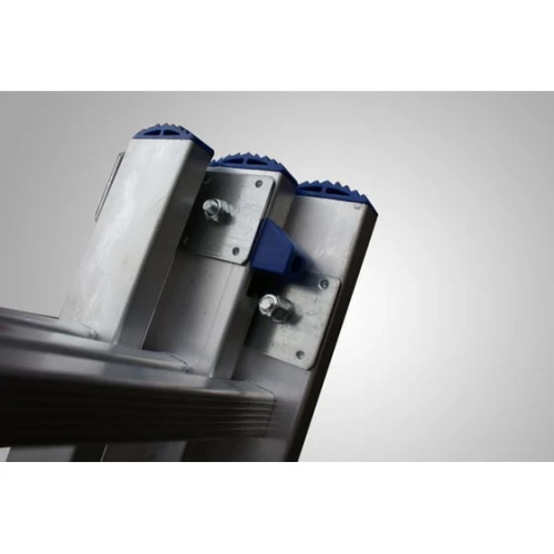 Лестница алюминиевая трехсекционная универсальная усиленная 17 ступеней STAIRS