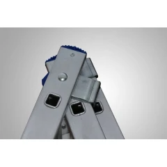 Лестница алюминиевая трехсекционная универсальная усиленная 17 ступеней STAIRS