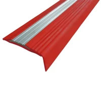 Противоскользящий алюминиевый угол-порог NoSlipper 2,7 м красный