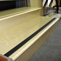 Противоскользящая тактильная ЗПОУ самоклеящаяся полоса 150 мм, 10 м черный