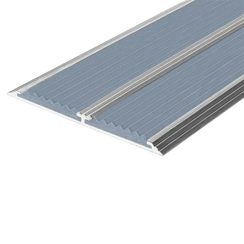 Противоскользящая алюминиевая полоса Премиум с двумя вставками 86х6,1 мм 1,5 м серый