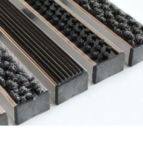 Придверная грязезащитная решетка Сити щетка+резина+текстиль