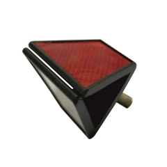 Катафот (светоотражатель) дорожный КД-5 резина, с крепежом