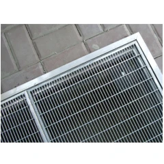 Прессованный решетчатый настил Р 33х11/30х2 Х\К Сталь ОЦ  800/1000 мм  (А-обр.)