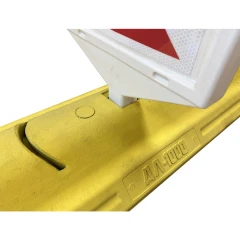 Делиниатор полимерпесчаный ДЛ-1000 центральный элемент