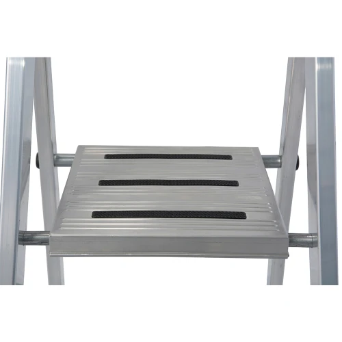 Стремянка Sepuro алюминиевая 5 ступеней, с широкими ступенями