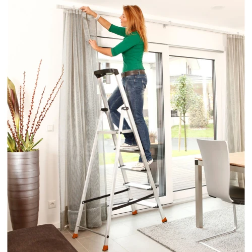 Стремянка Sepuro алюминиевая 5 ступеней, с широкими ступенями