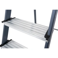 Стремянка Securo алюминиевая 7 ступеней, с анодированными боковинами