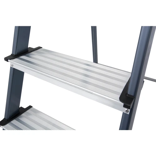 Стремянка Securo алюминиевая 7 ступеней, с анодированными боковинами