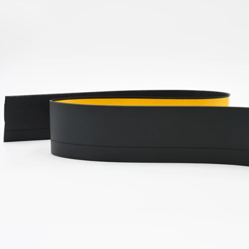 Гибкий плинтус без клея 65 мм черный, 12,5м