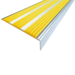 Противоскользящий алюминиевый угол с тремя вставками 98х6,5х22,4 мм 1,5 м жёлтый