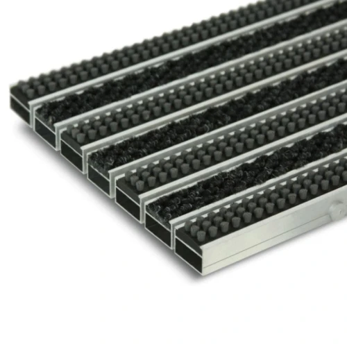 Грязезащитная алюминиевая решетка экстрим щетка-текстиль, 26мм