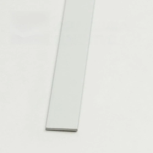 Алюминиевая полоса 15х1,5мм, 2,7м, белый