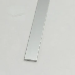 Алюминиевая полоса 10х1,5мм, 2,7м, серебро/глянец