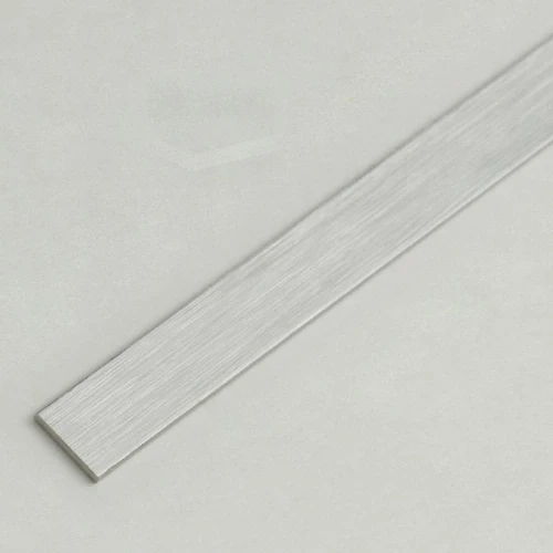 Алюминиевая полоса 10х1,5мм, 2,7м, браш серебро/мат